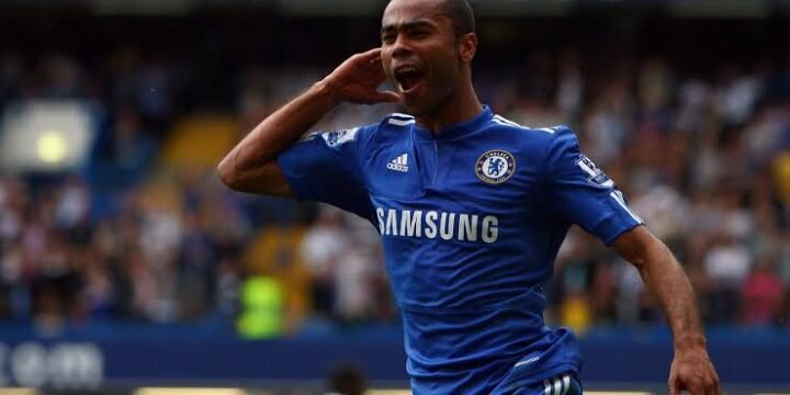 Ashley Cole celebrating a goal for Chelsea