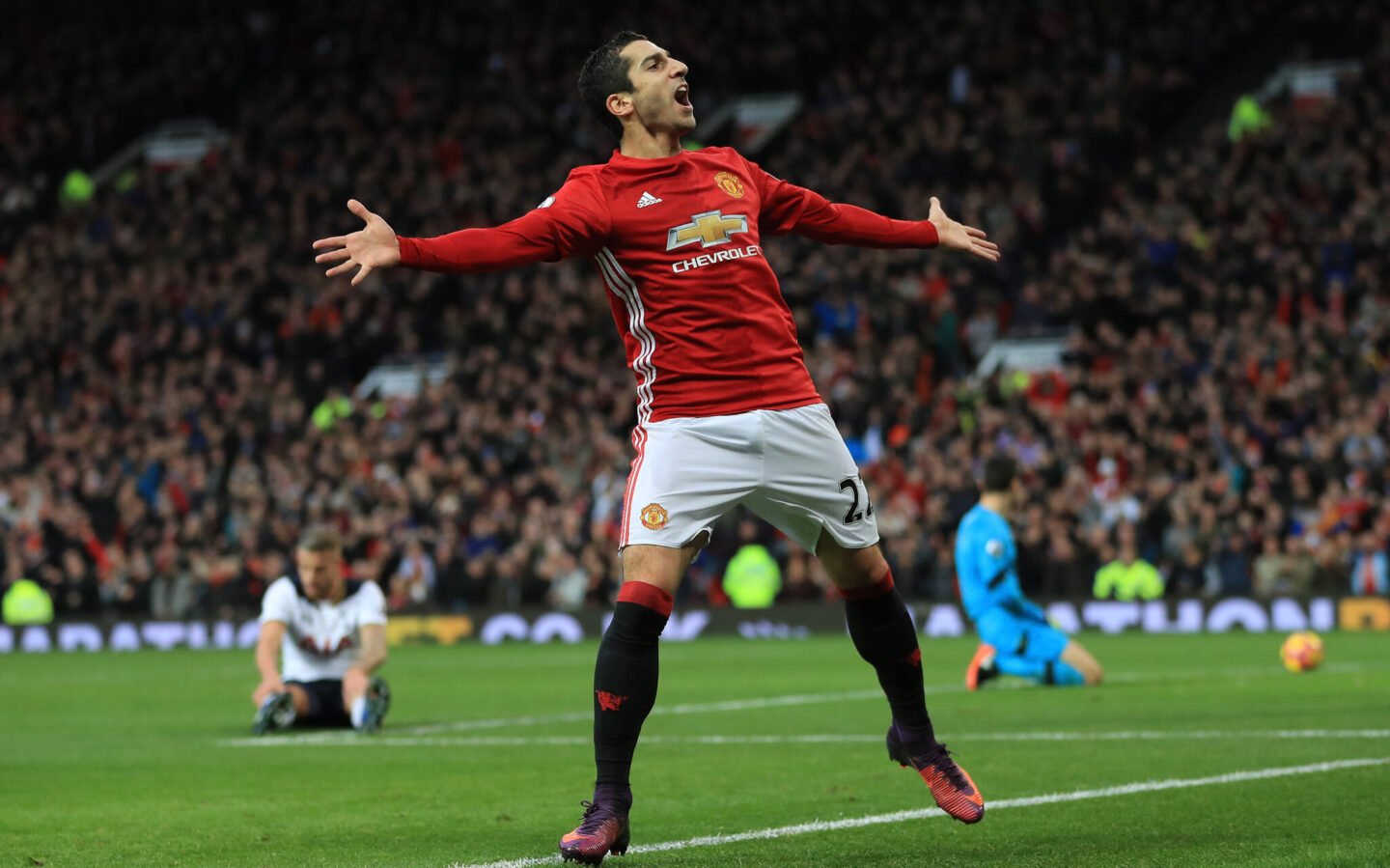 Players who played for Arsenal and Manchester United
