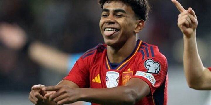 Lamine Yamala celebrating a goal for Spain